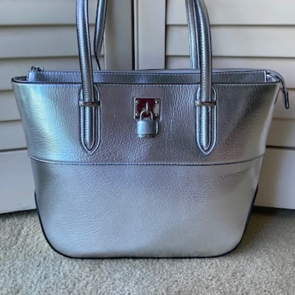 Nine West faux Leather Silver Satchel 🆕 - Picture 4 of 15